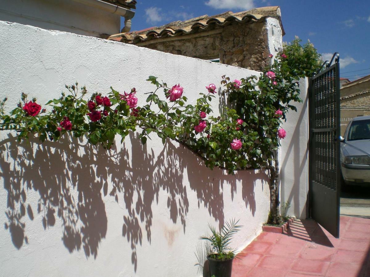 Gasthaus Alojamiento Rural Sierra Luz Ribatajadilla Exterior foto